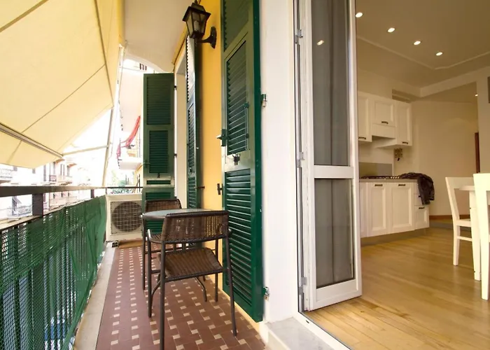 Alassio Bnb Apartments Апартаменты *